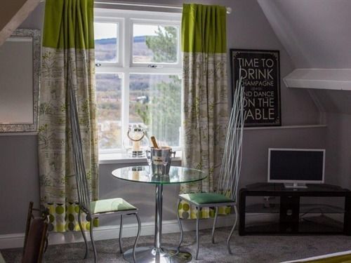 James' Place At Brynawel Merthyr Tydfil Kültér fotó